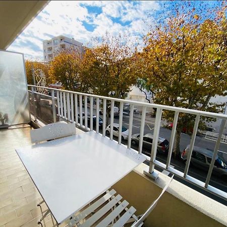Апартаменты Joli Studio Avec Terrasse Ницца Экстерьер фото